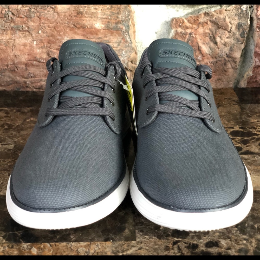 Skechers Men's Status 2.0 Burbank Casual S…
